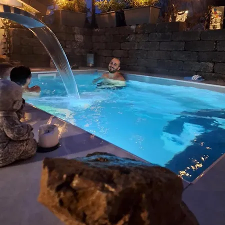 Buddha Lounge 40 - Private Pool & Sauna Retreat * Kassel